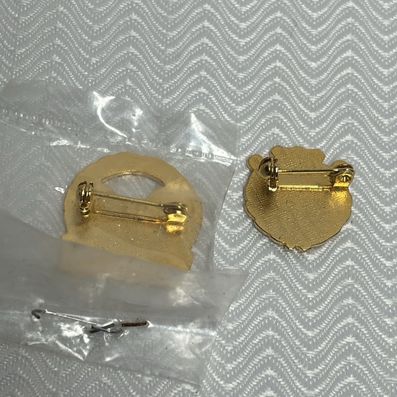 Bowling lapel hat/lapel pins - Picture 2 of 2